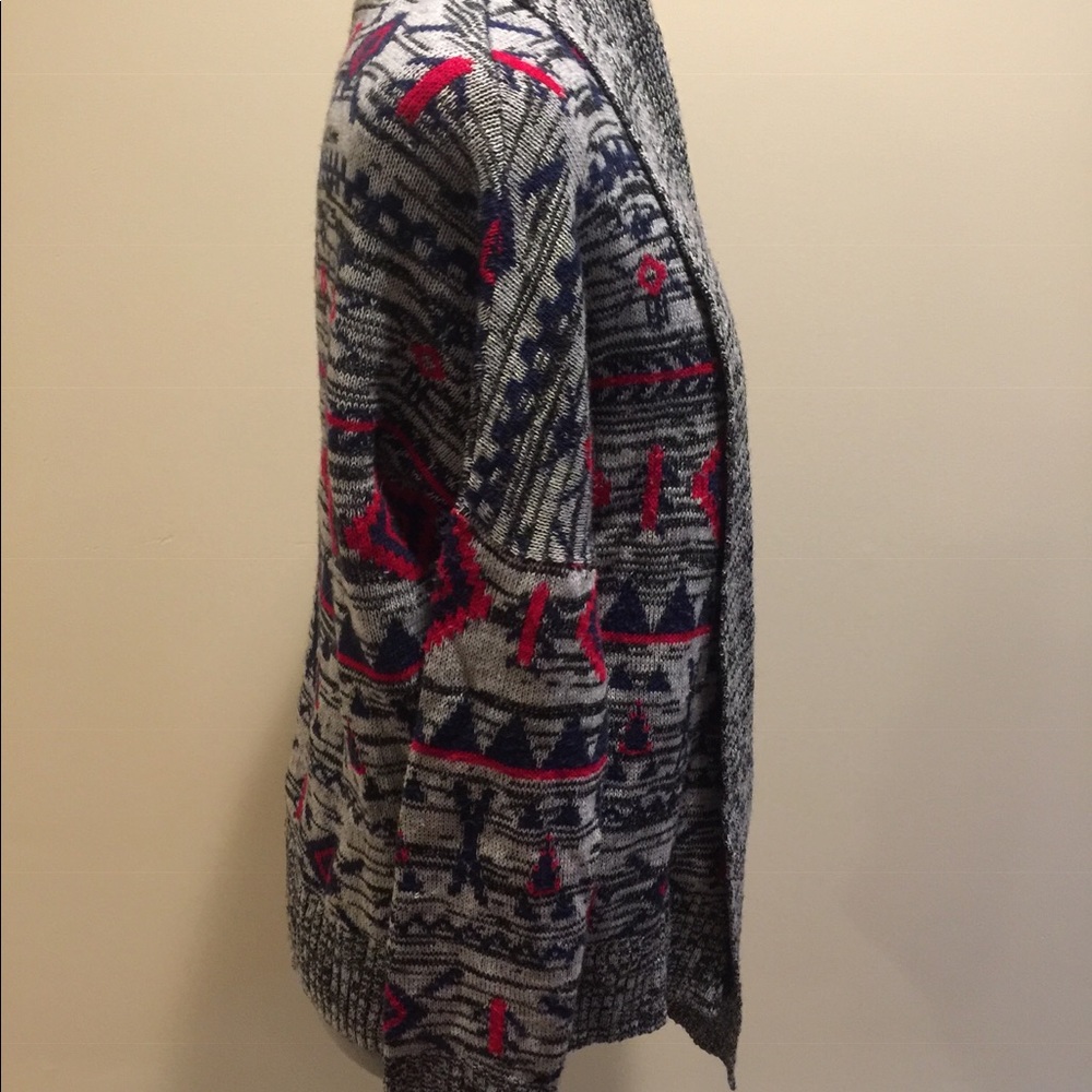 Roxy Size Small Aztec Wrap - image 3
